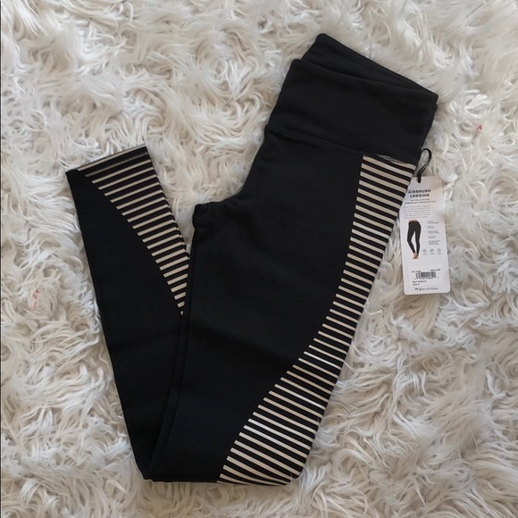 NEW • Alo Yoga • Airbrushed Leggings Reflector - Picture 6 of 7